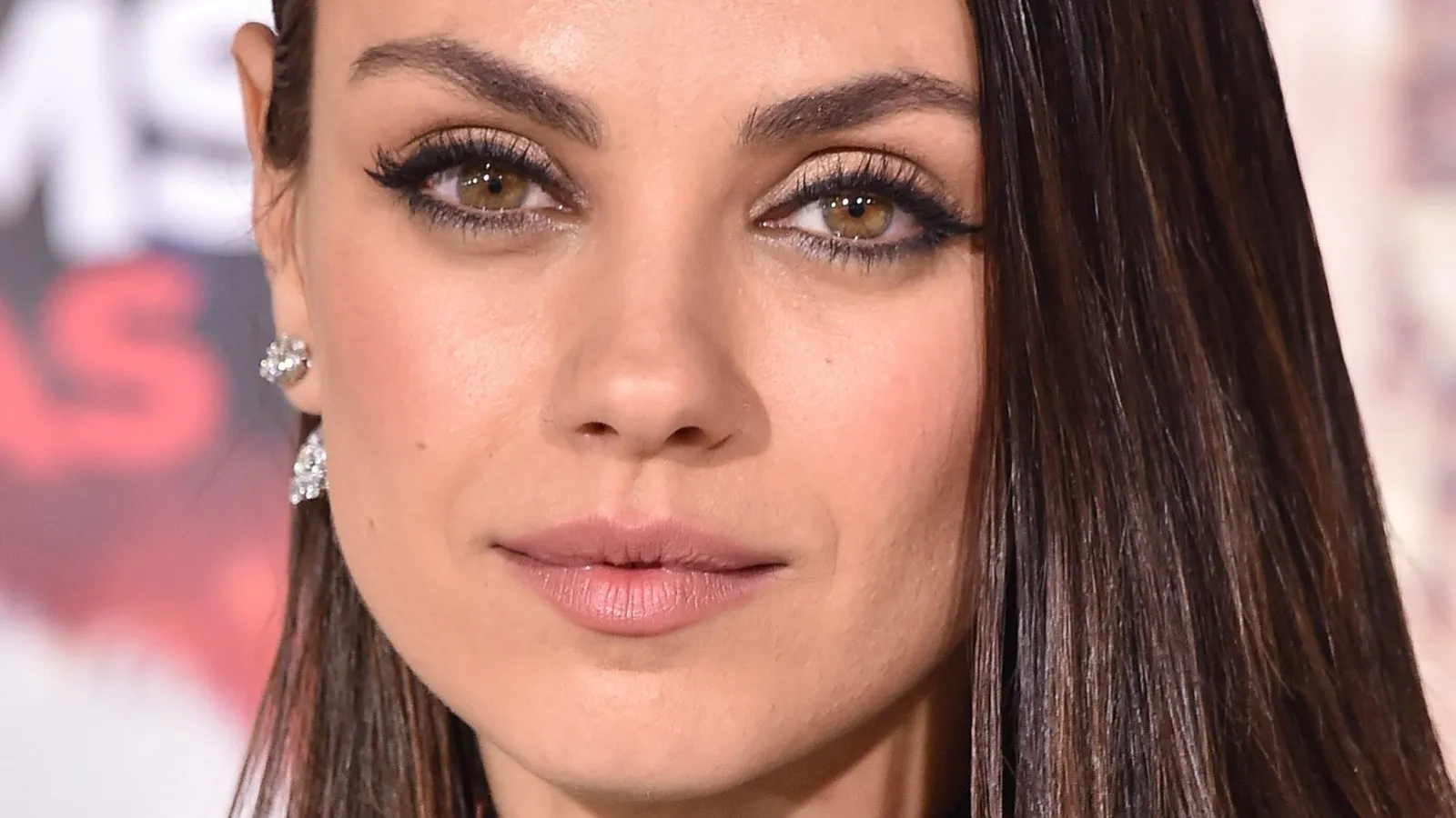 maquillaje de ojos mila kunis