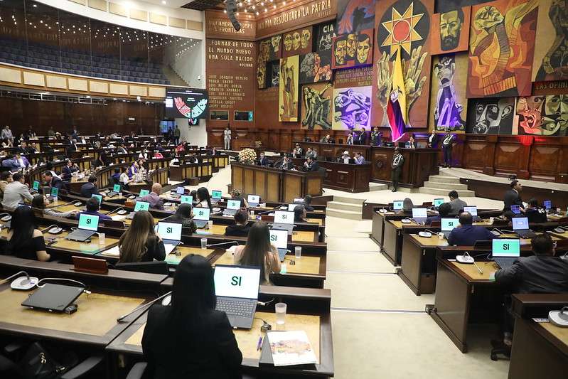 Mayoría legislativa aprobó con 81 votos la reforma parcial a la Constitución de Ecuador, para eliminar el aporte estatal a los partidos y movimientos políticos