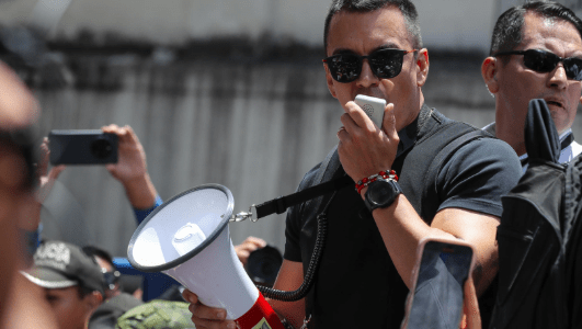 Este 12 de agosto, el presidente de Ecuador, Daniel Noboa, encabezó una marcha hacia la Corte Constitucional en Quito, luego de la suspensión parcial de varios artículos de tres leyes. 
