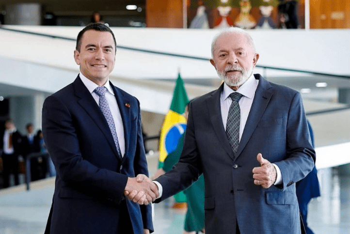 En su visita a Brasil, el presidente de Ecuador, Daniel Noboa, fue recibido por su homólogo Lula da Silva en Brasilia.