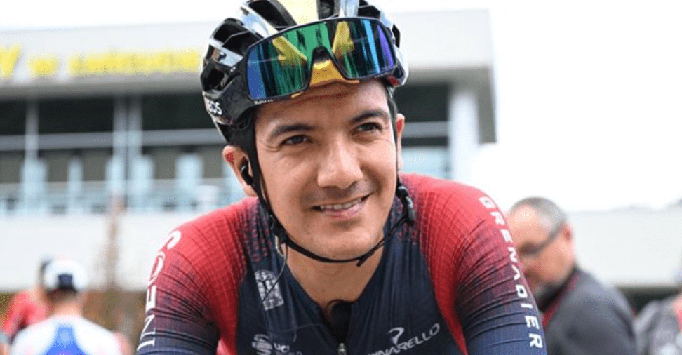 Primer plano del ciclista ecuatoriano Richard Carapaz. Foto: EFE