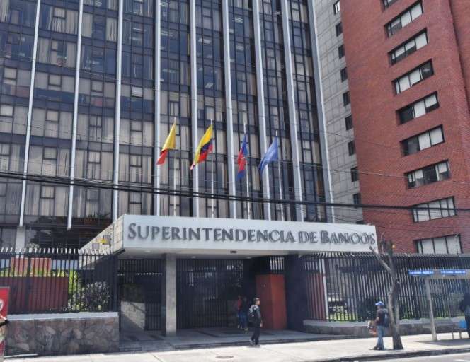 Superintendente de Bancos puso denuncia en Fiscalía contra quienes buscaron crear pánico financiero