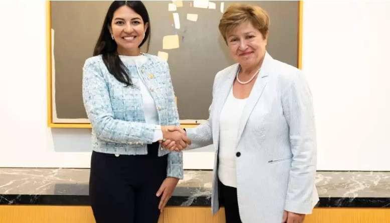 Ecuador recibe 600 millones del FMI
