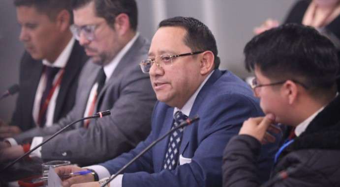 Contralor entrega informes sobre Progen y ATM a Asamblea