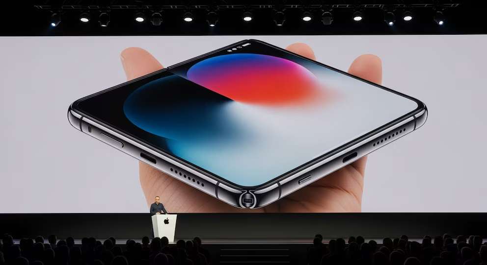 La eliminación del pliegue visible mejoraría la durabilidad, la estética y la satisfacción de los usuarios del iPhone Fold. (Imagen Ilustrativa Infobae)