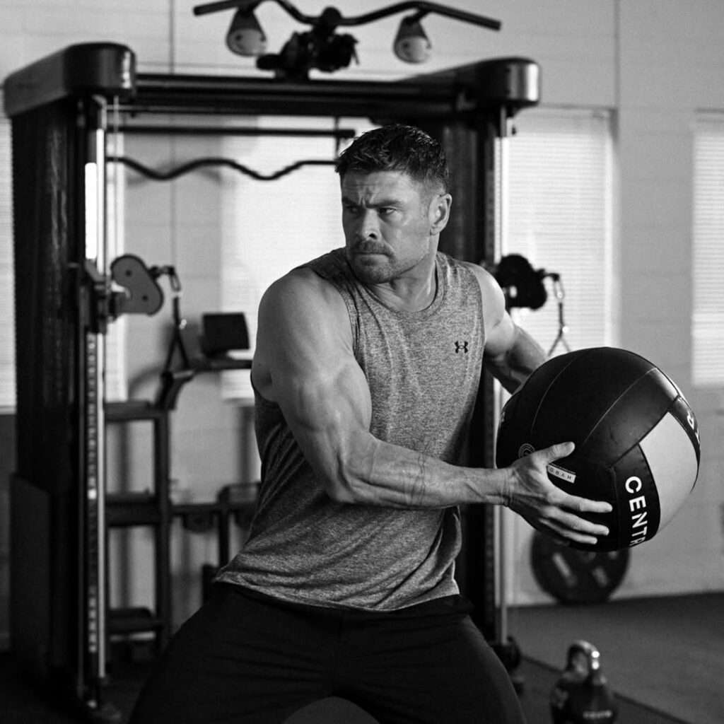 Instagram: chrishemsworth