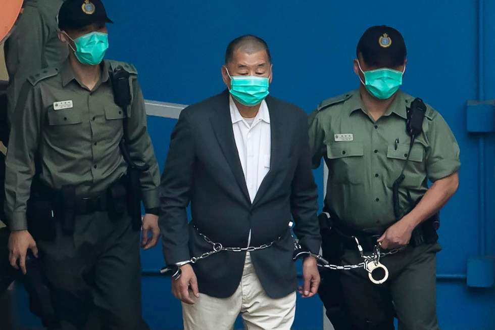El empresario de medios hongkongués Jimmy Lai en el tribunal de Hong Kong el 12 de diciembre del 2020. (AP foto/Kin Cheung)