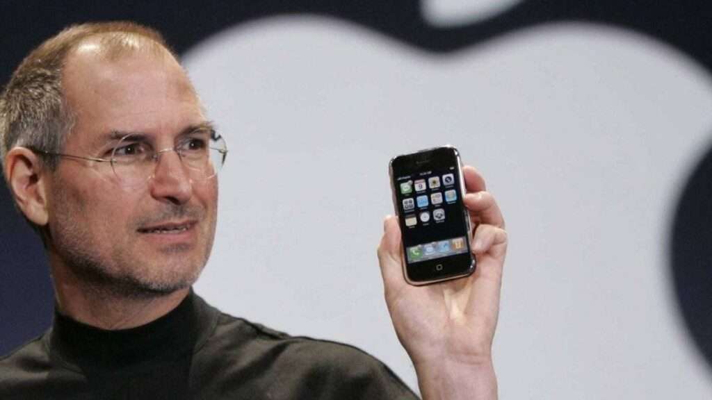 Foto: El confidencial / Steve Jobs, el día de la presentación del primer iPhone