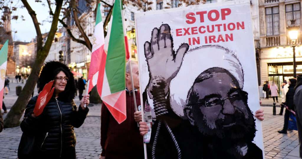 Since the 2022 protests following Jina Mahsa Amini's death, thousands of people have been subjected to abusive interrogations, arbitrary detention, unjust prosecution, and suspension or expulsion from education or employment for peacefully exercising their human rights ©Shutterstock