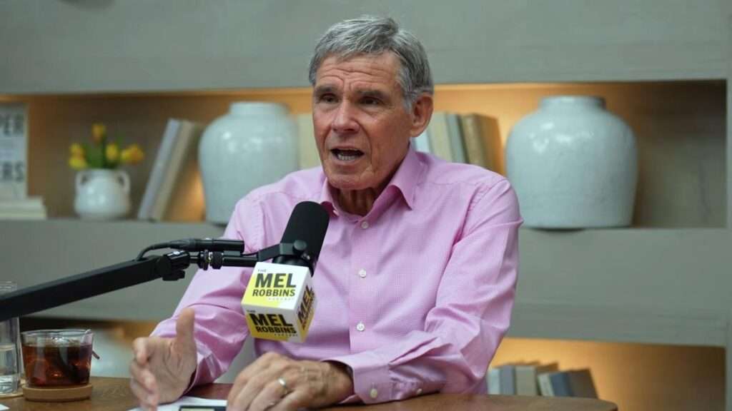 El doctor Eric Topol, cardiólogo: “Si incorporas el ejercicio a tu vida, notarás cómo los cambios no tardan en aparecer”.The Mel Robbins Podcast