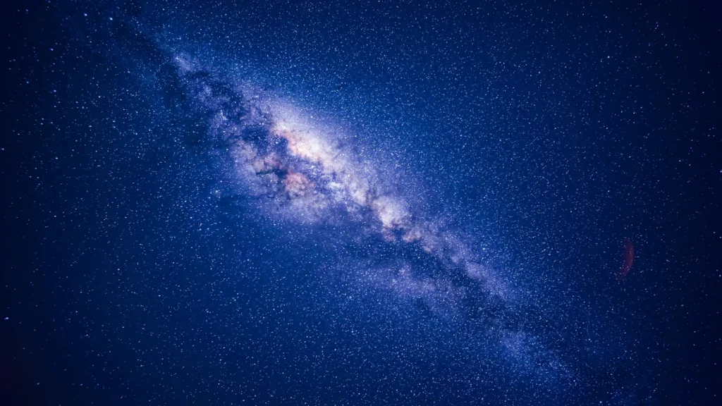 Fotografía de la Vía Láctea, tomada de noche en el desierto del Sahara.XingChao Zhang/GETTY IMAGES