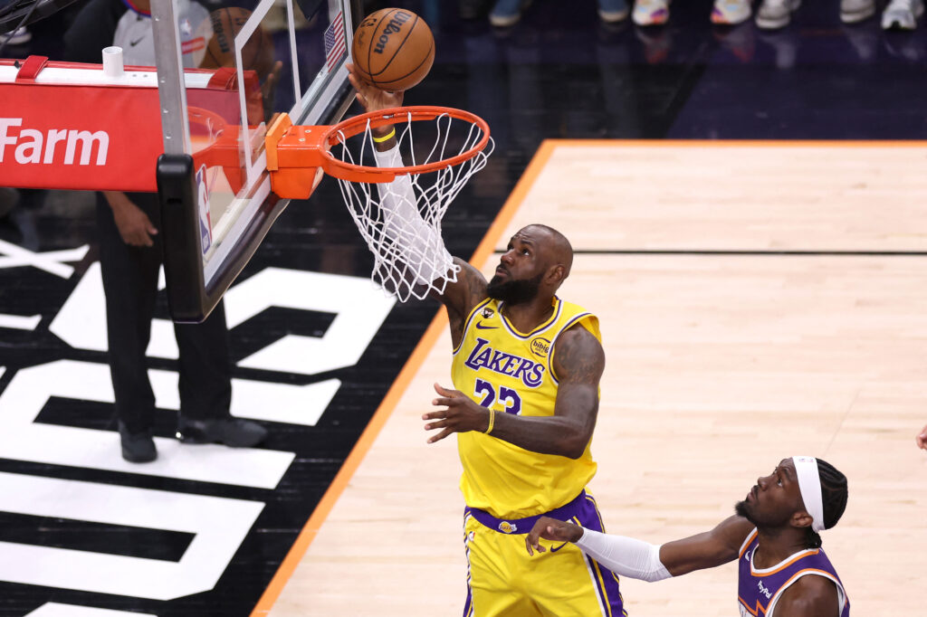 LeBron James, jugador de los Lakers. Foto: AFP.