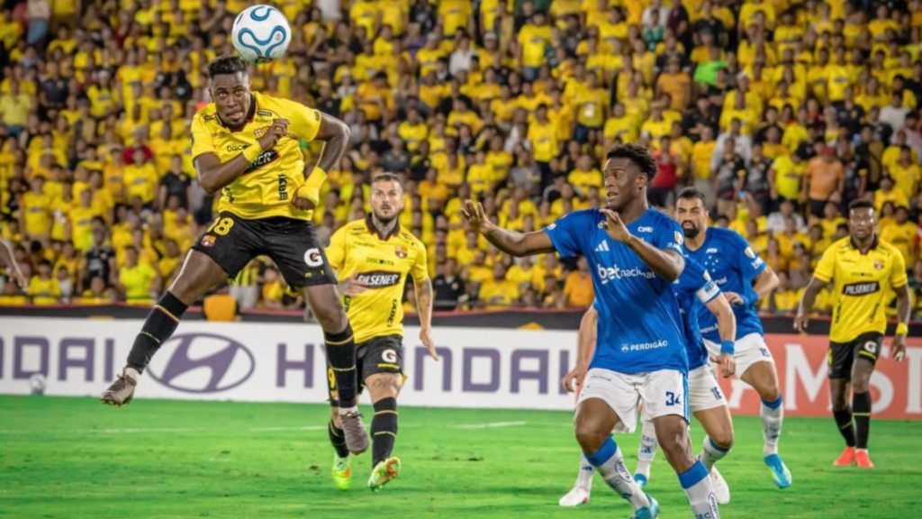 Barcelona 0-1 Cruzeiro en la primera fecha de fase de grupos. Foto: Instagram @barcelonasc.