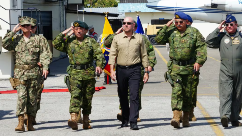 El ministro de Defensa, Gian Carlo Loffredo, destacó la cooperación de Emiratos Árabes Unidos e Italia para fortalecer la seguridad en Ecuador.